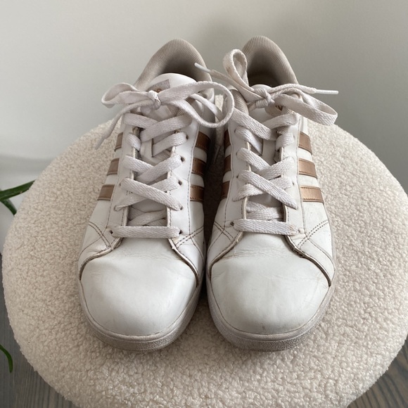 Adidas Neo Comfort Footbed White w/Rose Gold Stripe Women 7/Ki… - Picture 2 of 7